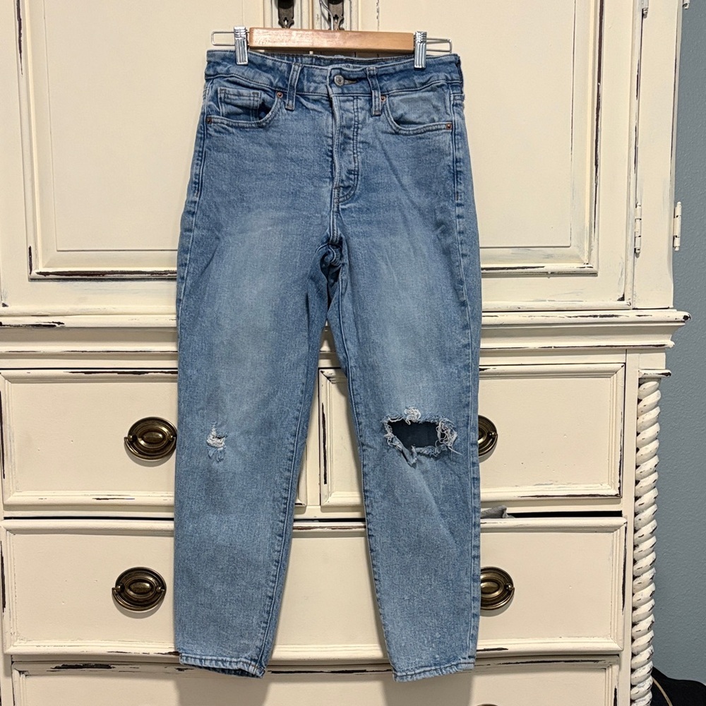 Classic Blue Distressed Women Jeans